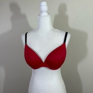 Pink Victoria Secret sz 34D bra red t—shirt style super cute